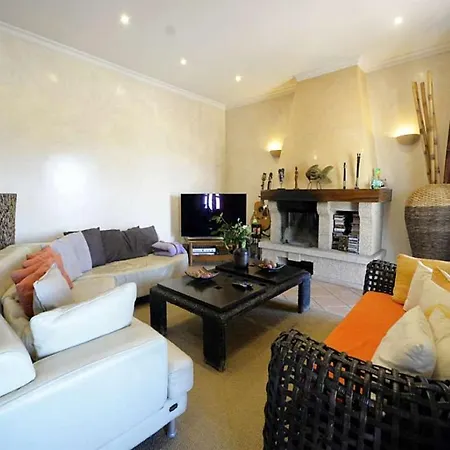 Superb - 4 Bedrooms - Borral - Stunning Countryside Views - Infinity Pool *
